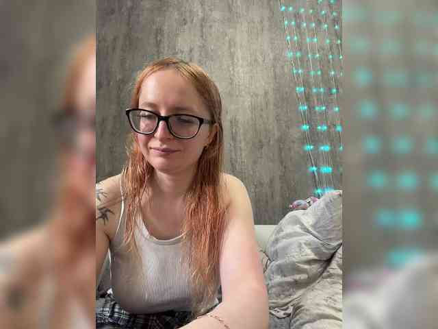 Emma4coy Live Webcam on BongaCams