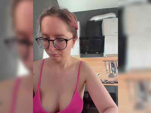 Model: Emma4you