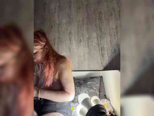 Model: Emma4you