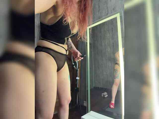 Model: Emma4you