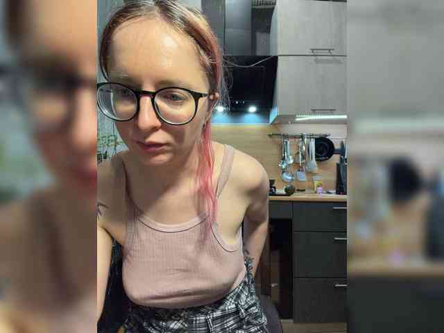 Model: Emma4you