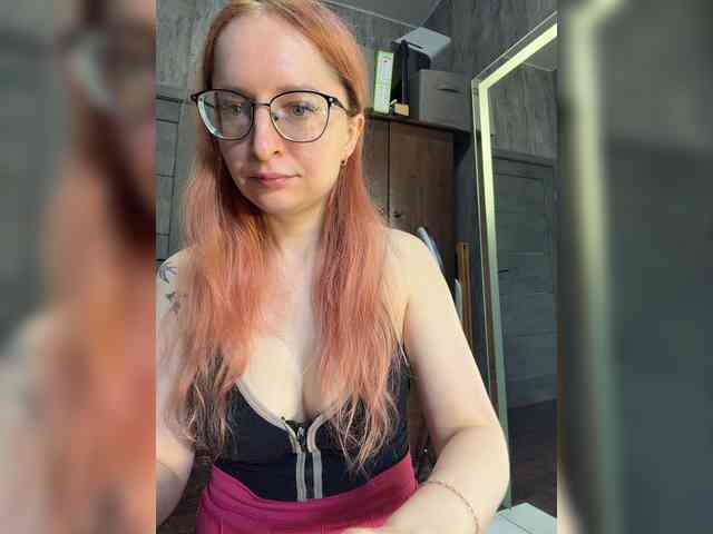 Model: Emma4you