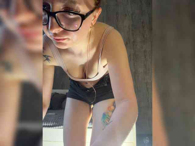 Model: Emma4you
