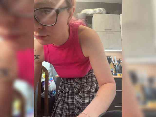 Model: Emma4you