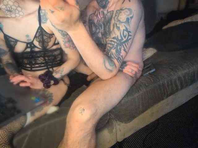 AmateurRoughPlay webcam