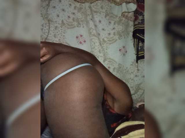 freakcurvy8 live cam preview