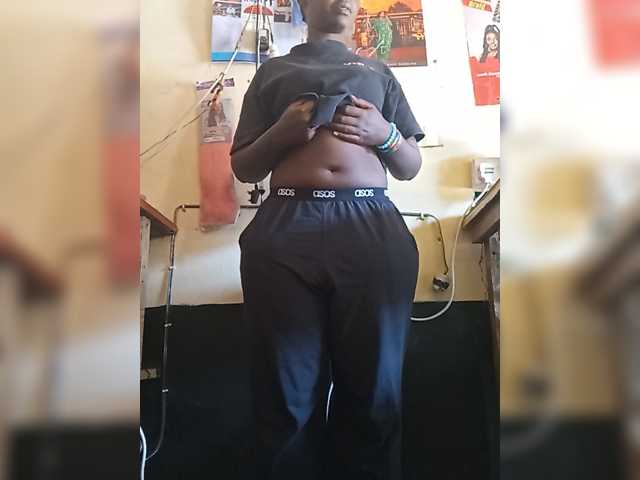 freakcurvy8