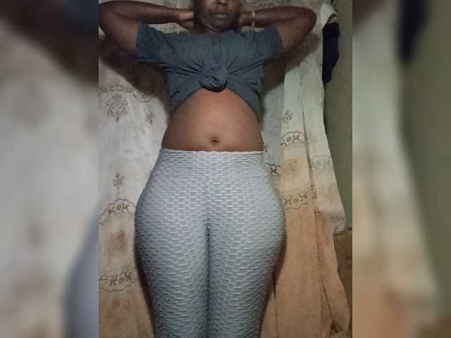 freakcurvy8 live cam on BongaCams