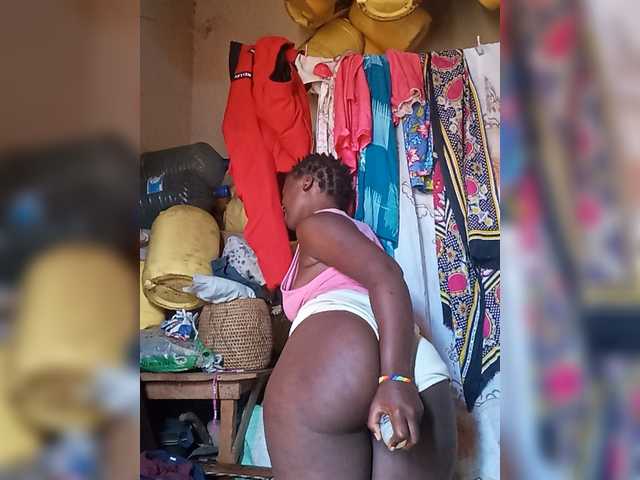 freakcurvy8