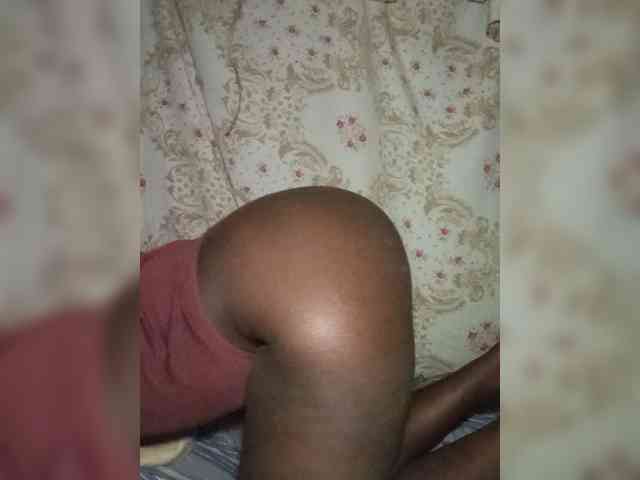 freakcurvy8 webcam