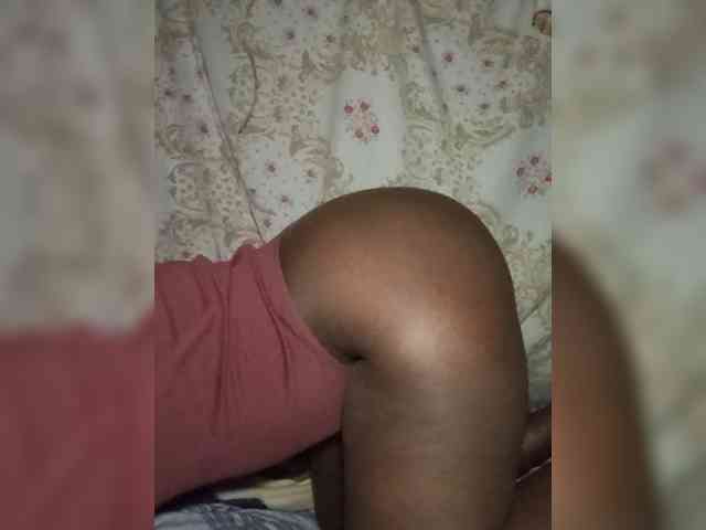 freakcurvy8 webcam