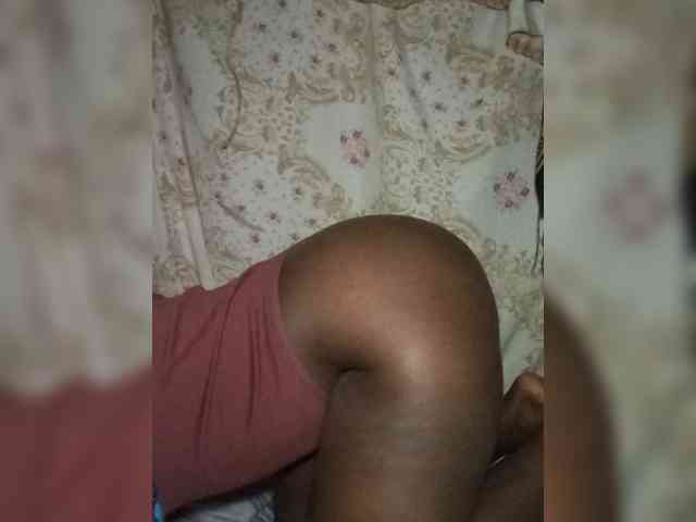 freakcurvy8 webcam