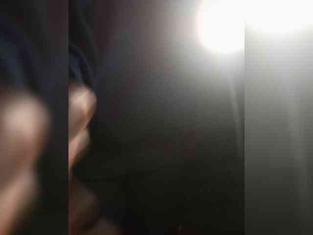freakcurvy8 webcam