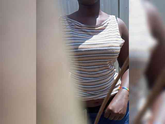 freakcurvy8
