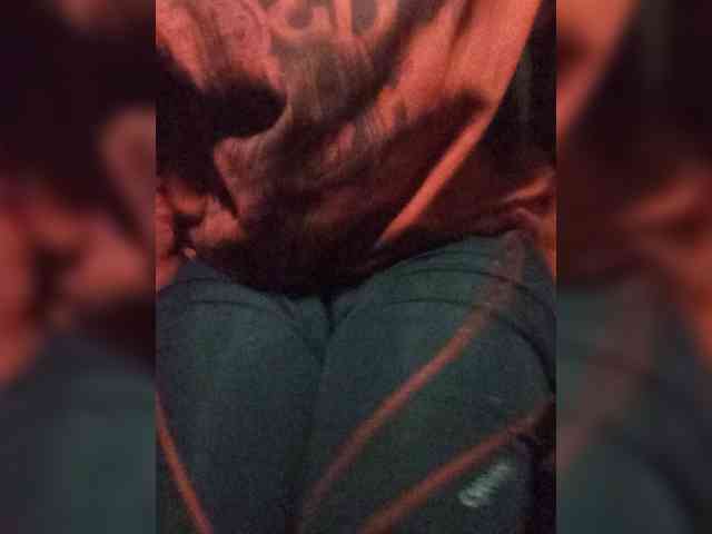 freakcurvy8 webcam