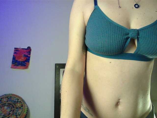 MaryJaneW live webcam show