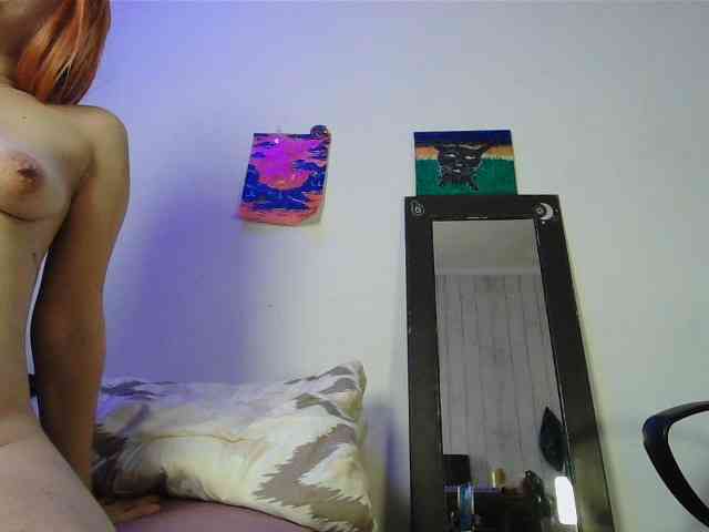 MaryJaneW webcam