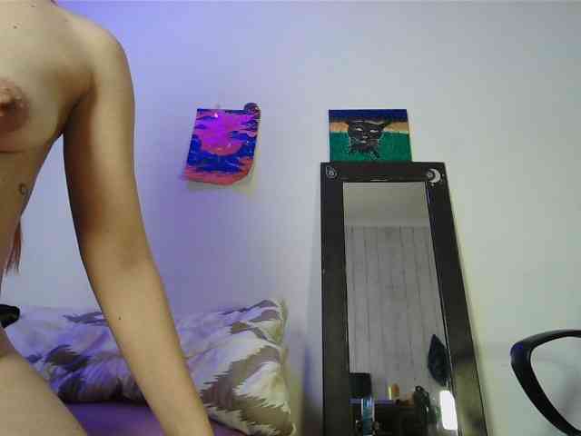 MaryJaneW webcam
