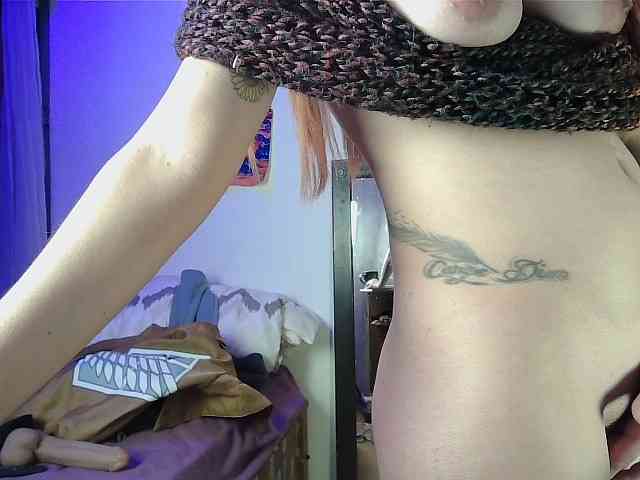 MaryJaneW webcam