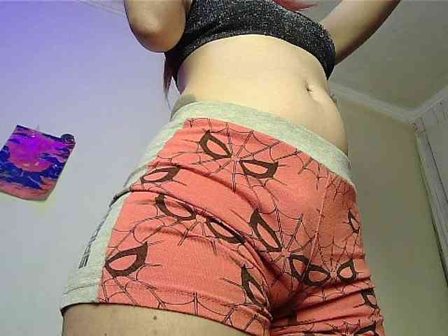 MaryJaneW webcam