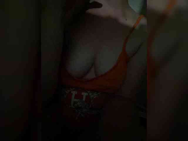 MoonArt69 webcam