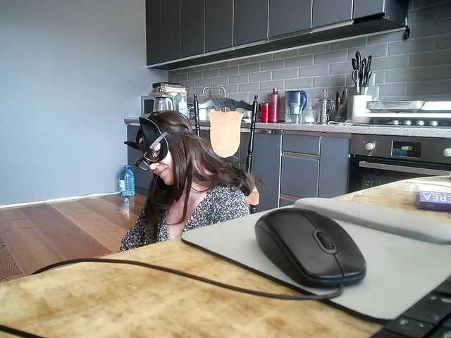 YourSerenity live webcam show