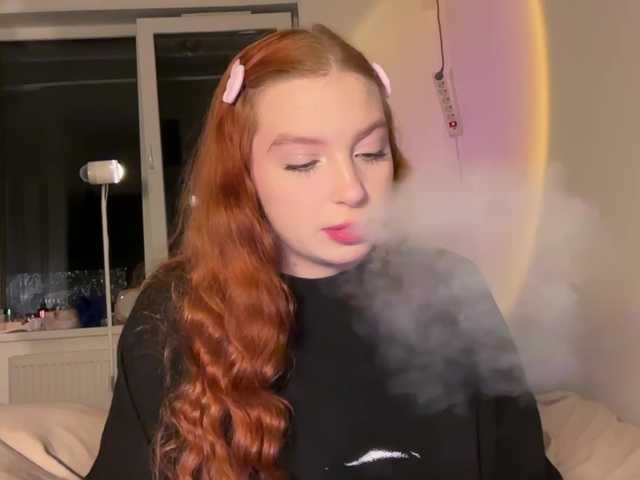 cinnabongirl live cam on BongaCams
