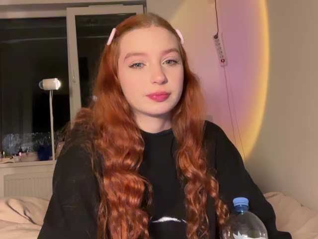 cinnabongirl live cam on BongaCams