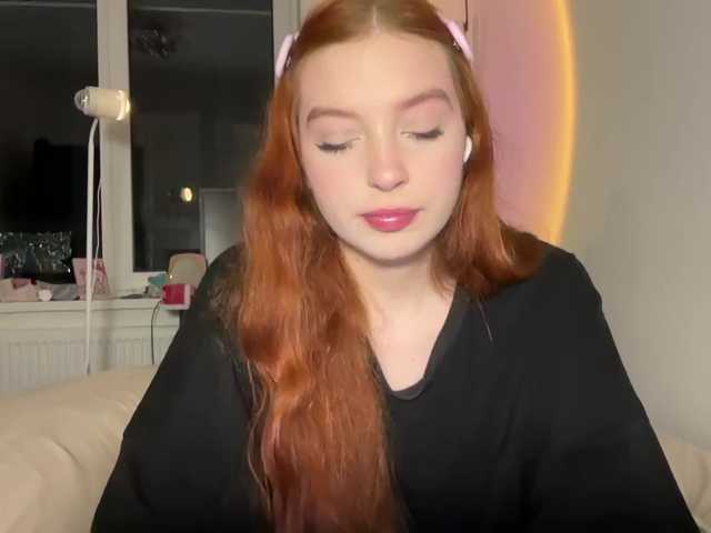 cinnabongirl live cam on BongaCams