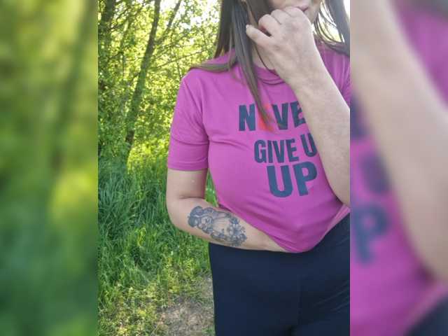 Sex chat gratuit in direct cu Samyra--Angel pe BongaCams