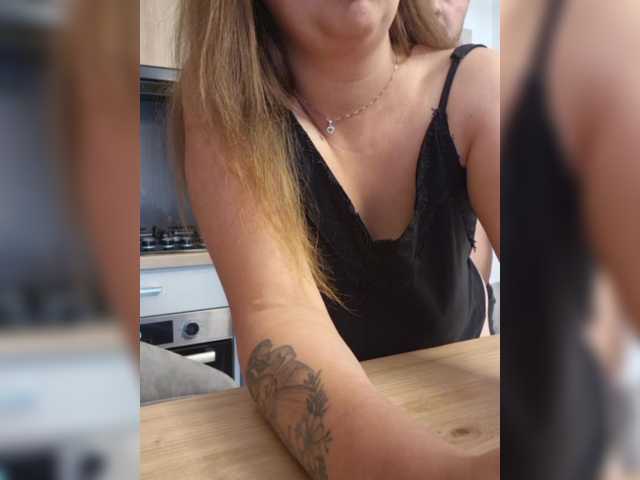 Sex chat gratuit in direct cu Samyra--Angel pe BongaCams