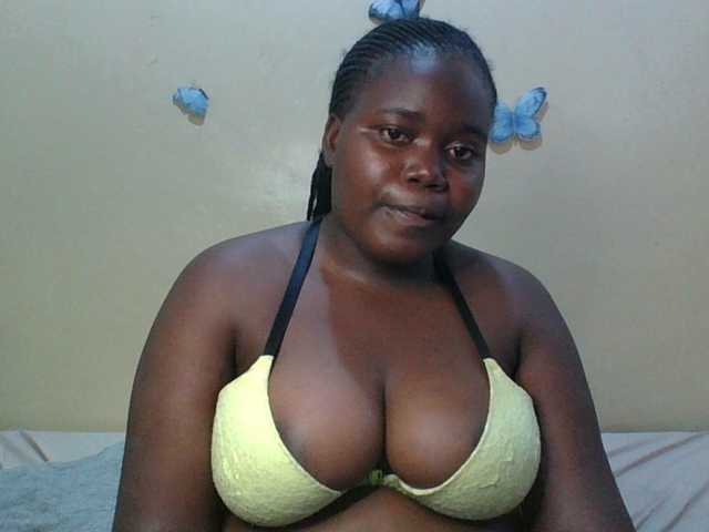 Alyabeiby Live Cam on BongaCams