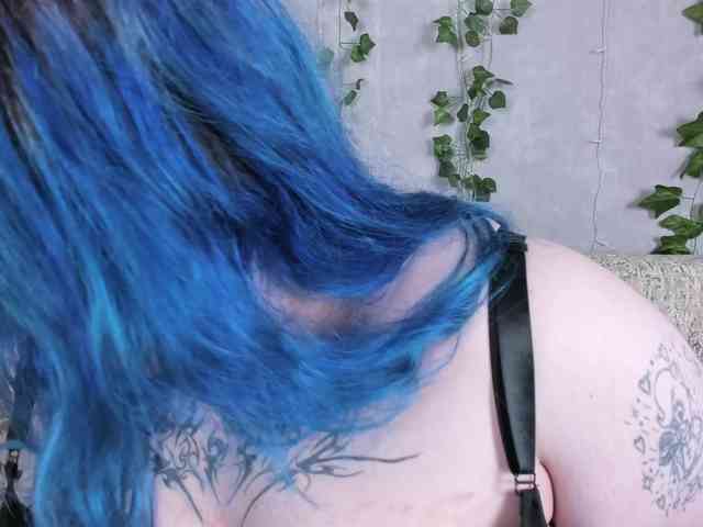 -CandyM1lky- Sex Cam Show