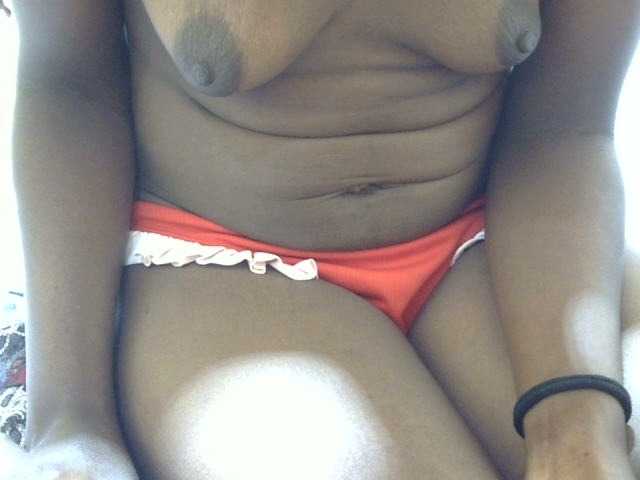 Sexyvilliet live cam on BongaCams