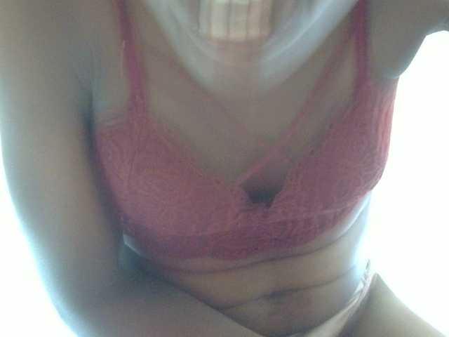 Sexyvilliet live cam on BongaCams