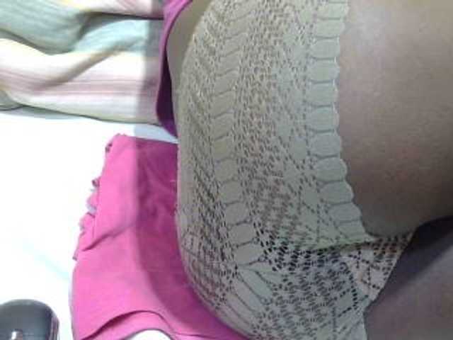 Sexyvilliet live cam on BongaCams