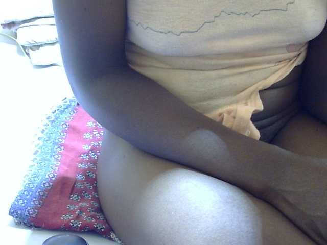 Sexyvilliet's BongaCams show and profile