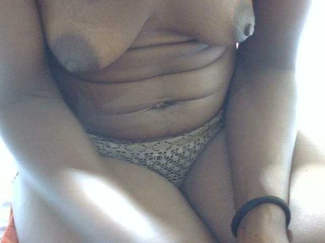 Sexyvilliet live cam on BongaCams