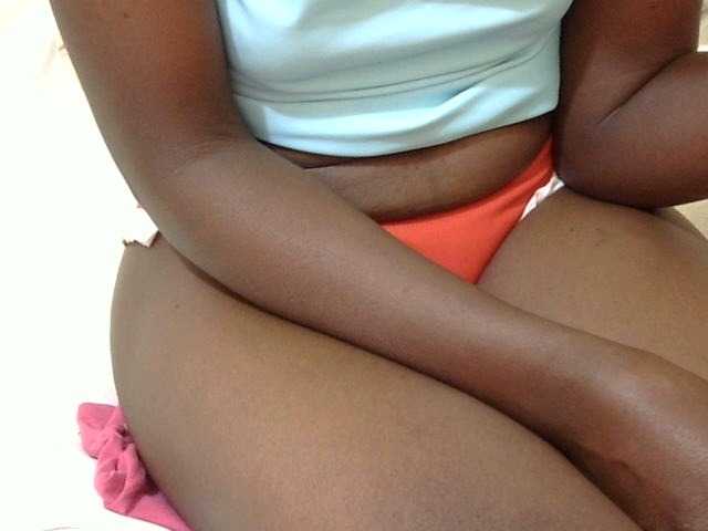 Sexyvilliet live cam on BongaCams