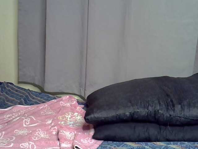 Alitaa live cam on BongaCams