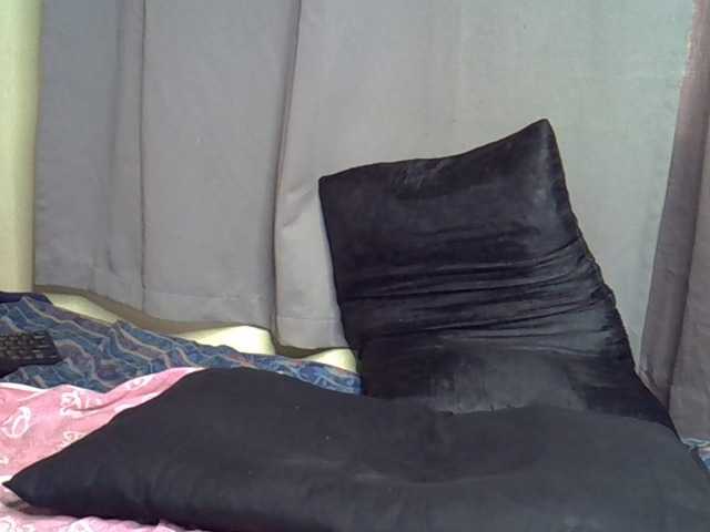 Alitaa live cam on BongaCams