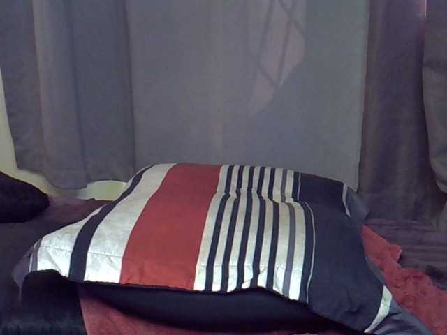 Alitaa live cam on BongaCams