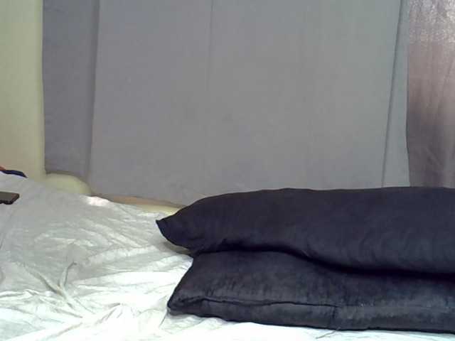 Alitaa live cam on BongaCams