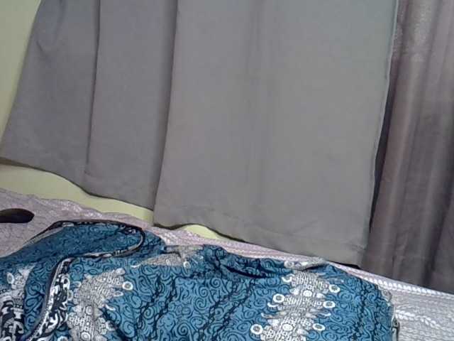 Alitaa live cam on BongaCams