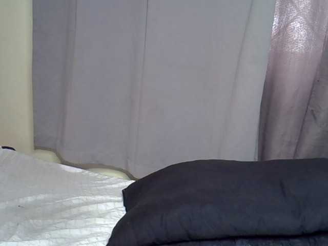 Alitaa live cam on BongaCams