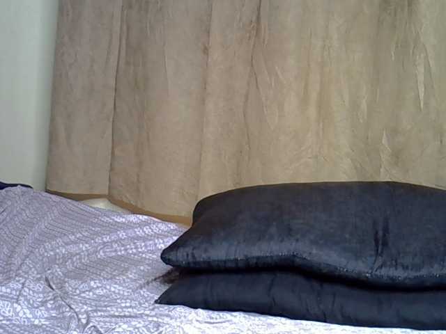 Alitaa live cam on BongaCams