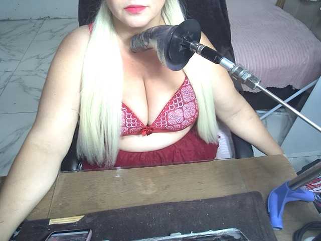 AlissaBecker live cam on BongaCams