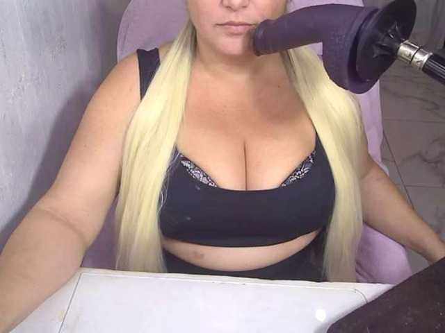 AlissaBecker webcam
