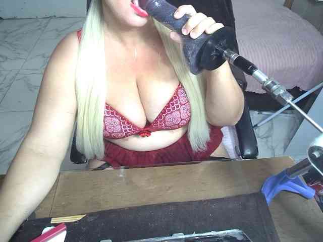 AlissaBecker webcam
