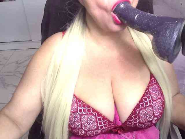 AlissaBecker webcam